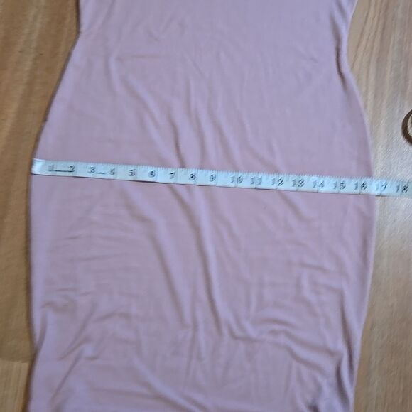 Elegant Pink Sleeveless Dress - Picture 9 of 14